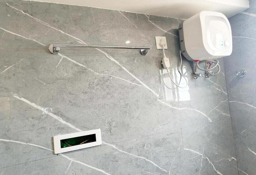 ホテル Grg Grand Resort Puri Sea View Room   With Spacious And Luxury Room   Lift And Parking Facilities Wi