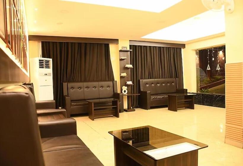 ホテル Grg Grand Resort Puri Sea View Room   With Spacious And Luxury Room   Lift And Parking Facilities Wi