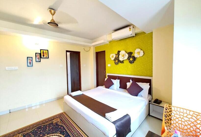 ホテル Grg Grand Resort Puri Sea View Room   With Spacious And Luxury Room   Lift And Parking Facilities Wi