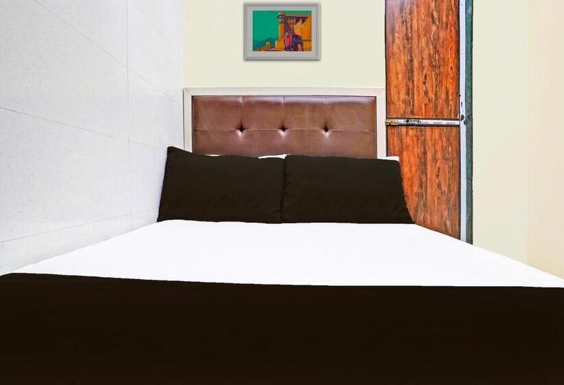 هتل O Tanvi Guest House