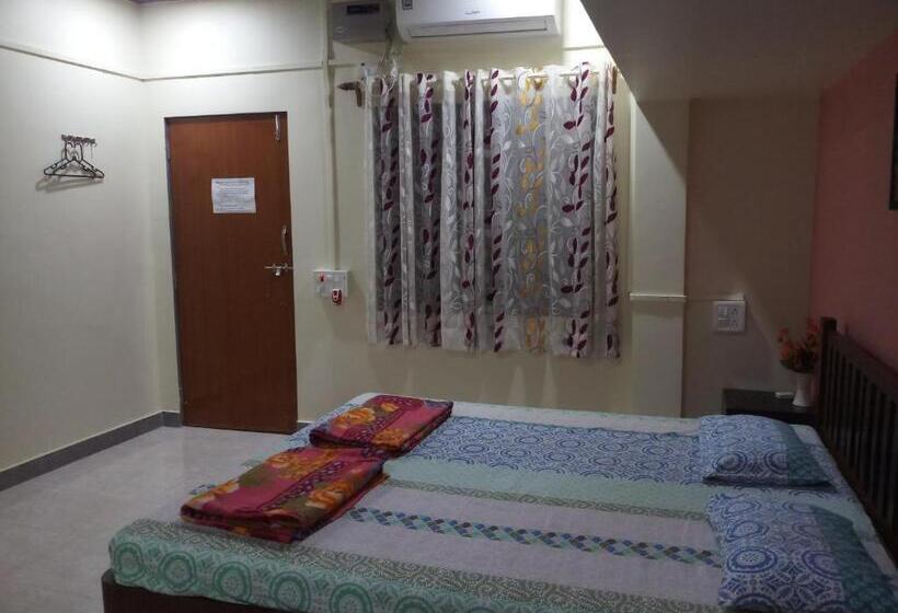 بنسيون Anandi Villa Homestay