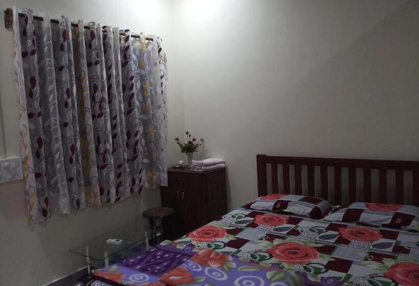 بنسيون Anandi Villa Homestay