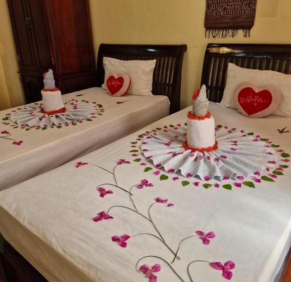 منتجع Wooden House