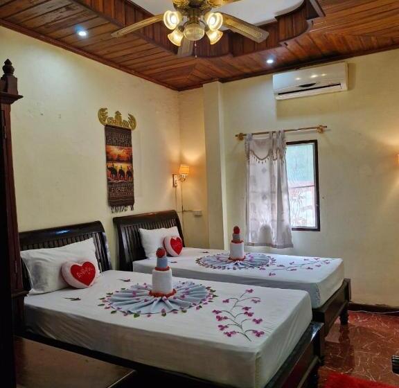 منتجع Wooden House