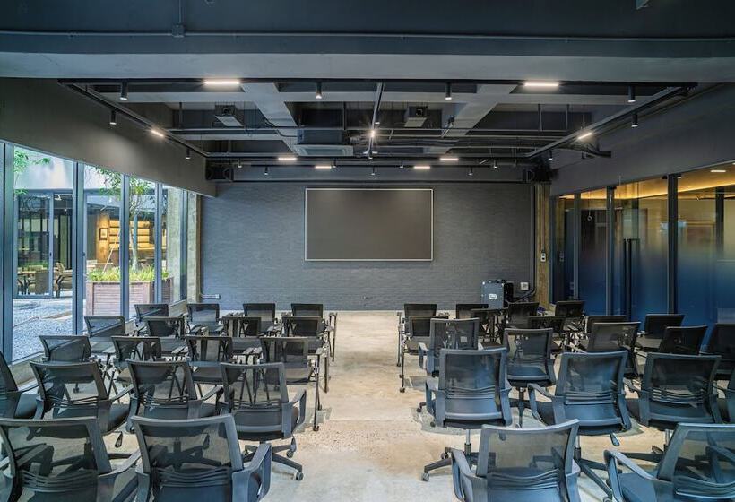 Shanghai T Plus Hotel Residence