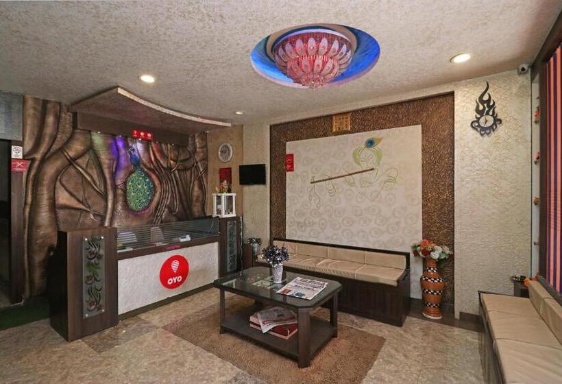 Super Oyo Hotel Myraa