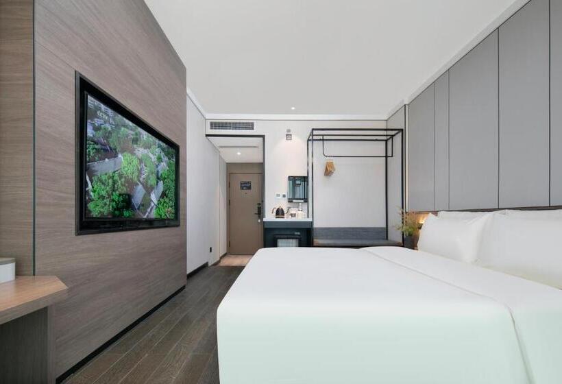 Atour X Hotel Ningbo Railway Station North Square