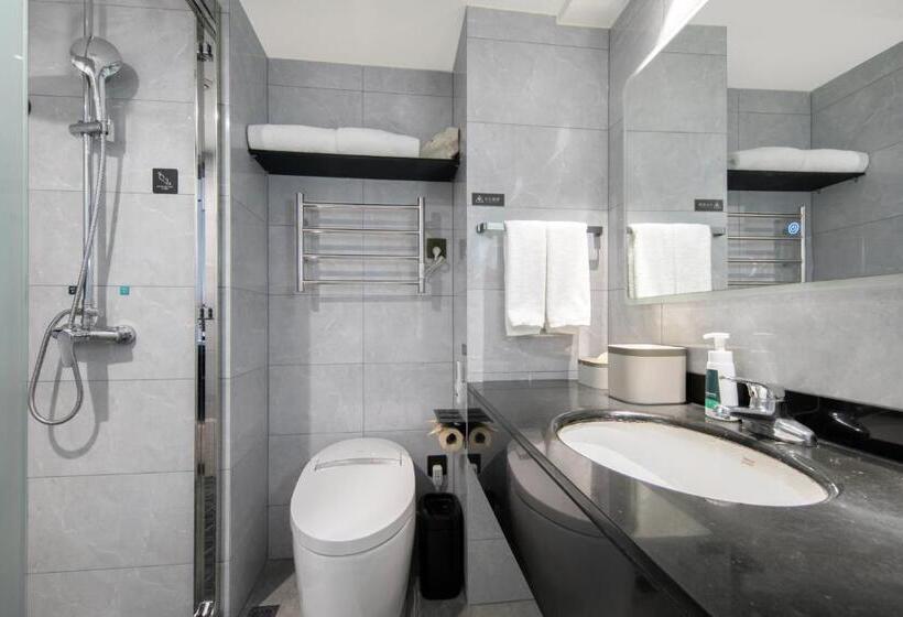 Atour X Hotel Ningbo Railway Station North Square