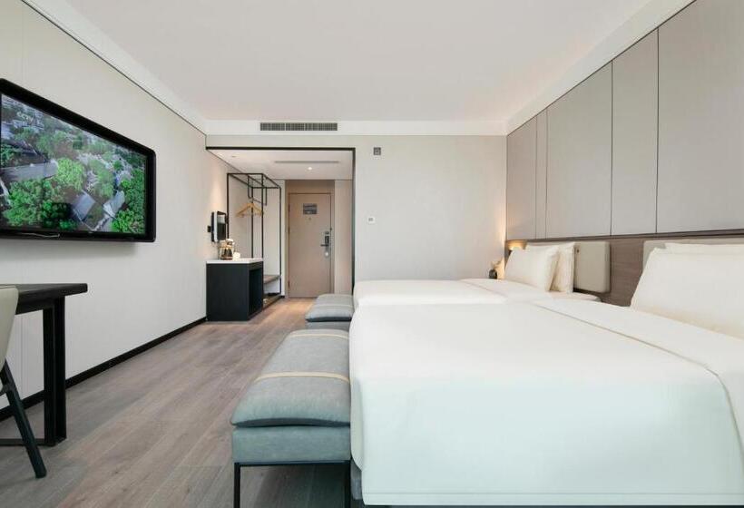 Atour X Hotel Ningbo Railway Station North Square