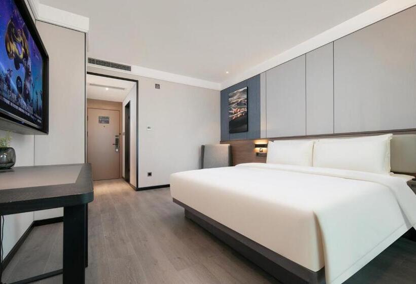 Atour X Hotel Ningbo Railway Station North Square