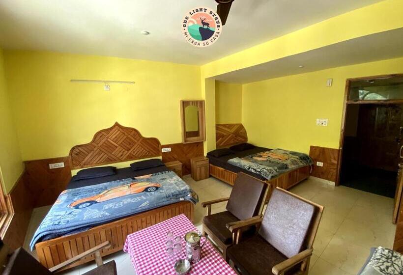 Bhoj Hotel X One Light Stays