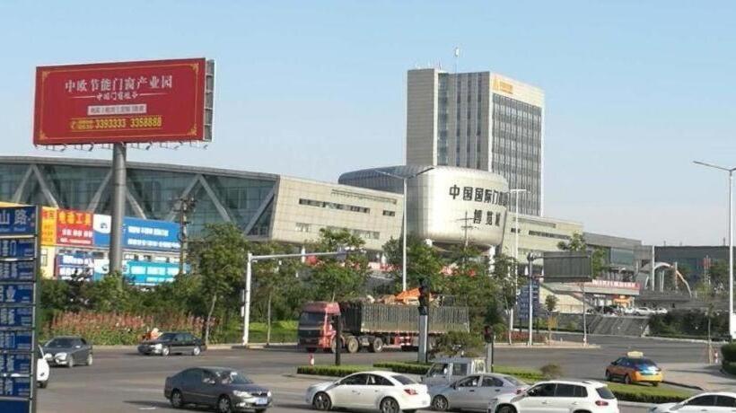 בית מלון כפרי 7 Days Inn Weifang Linqu Yishan Road