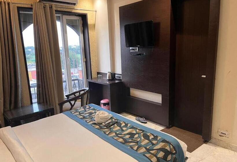 فندق Jodha The Great