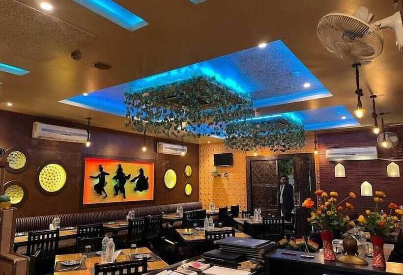 فندق Jodha The Great