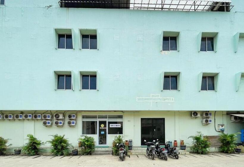 酒店 Reddoorz Near Soekarno Hatta Airport 3