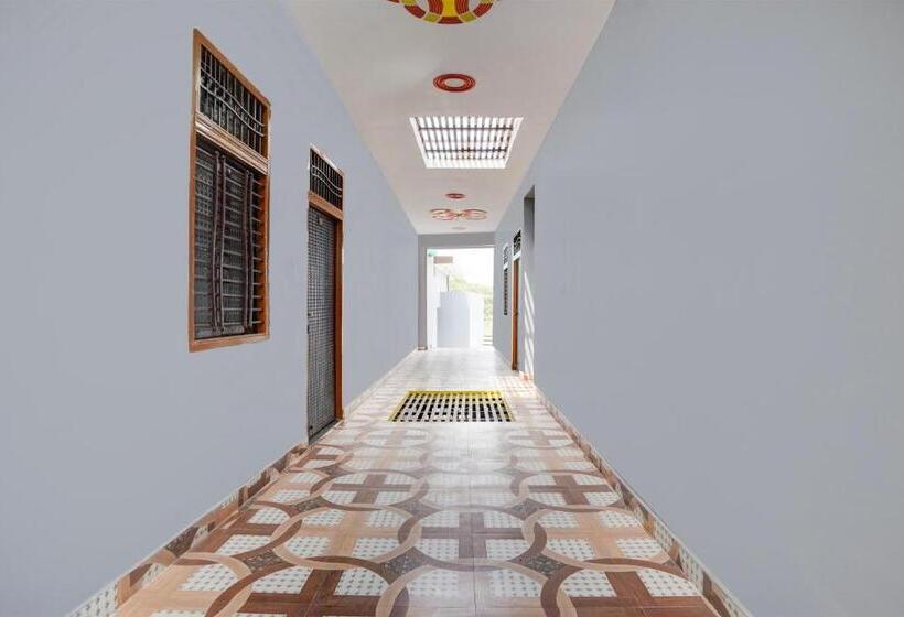 O J.k Hotel And Resturant