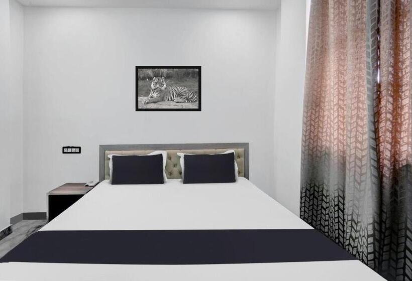 Super Oyo Flagship Hotel Singh Residency