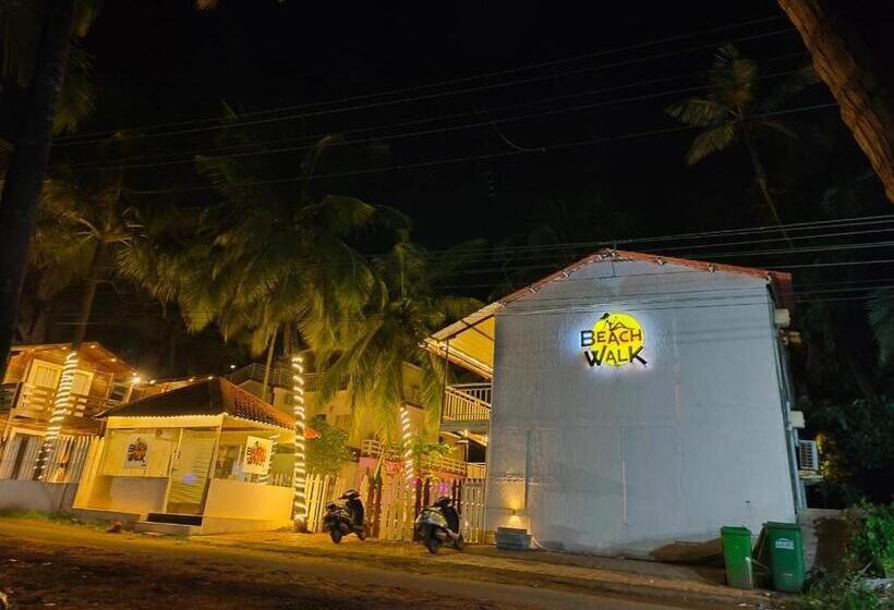 Hotel Beachwalk Retreat   Within 100 Metres From Morjim Beach