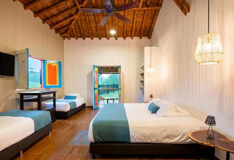 هتل Finca Tesorito