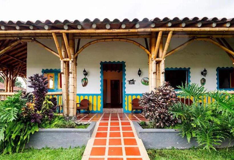 هتل Finca Tesorito
