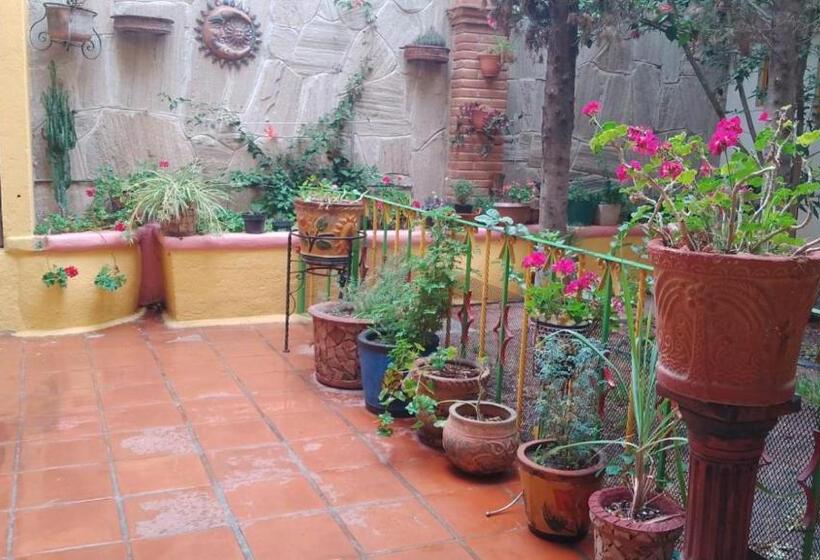 פנסיון Casa Gloria Tequisquiapan