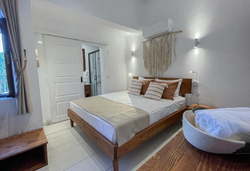 فندق Ni̇yama Mari̇na Butik