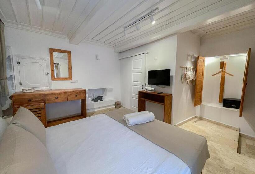 فندق Ni̇yama Mari̇na Butik