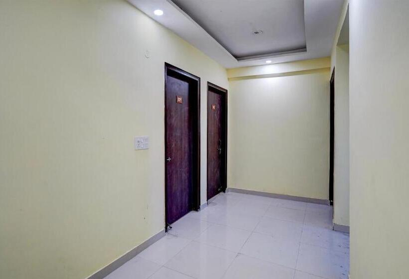 ホテル O Yuvraj Residency