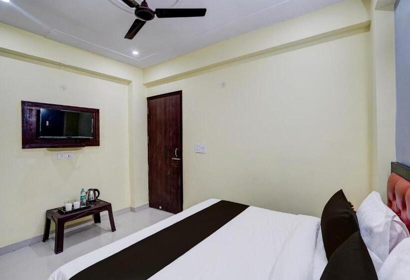 ホテル O Yuvraj Residency