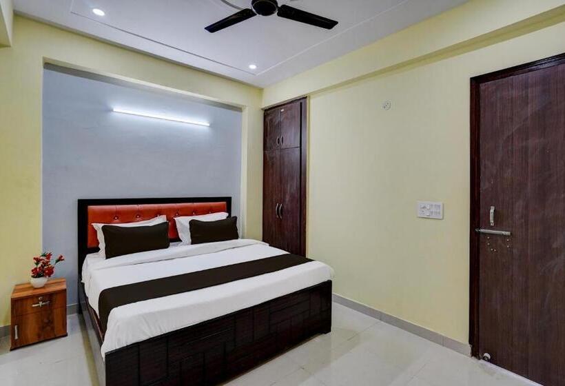 ホテル O Yuvraj Residency