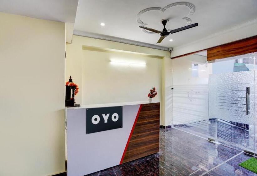 ホテル O Yuvraj Residency