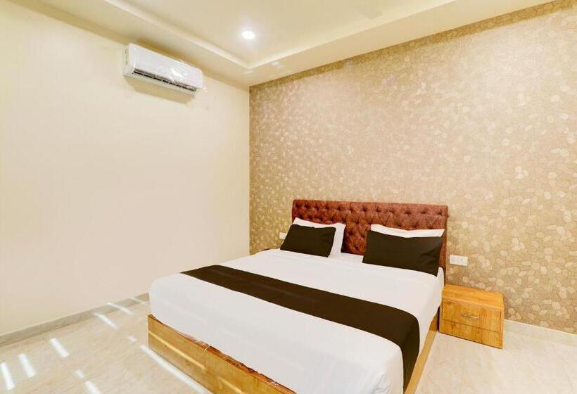 Super Hotel O The Ashiyana Stay