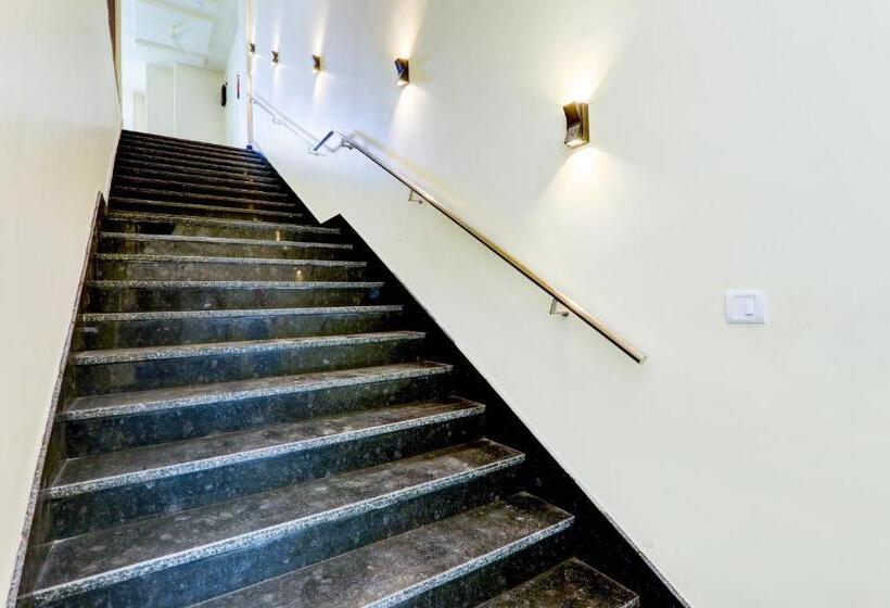 Super Hotel O The Ashiyana Stay