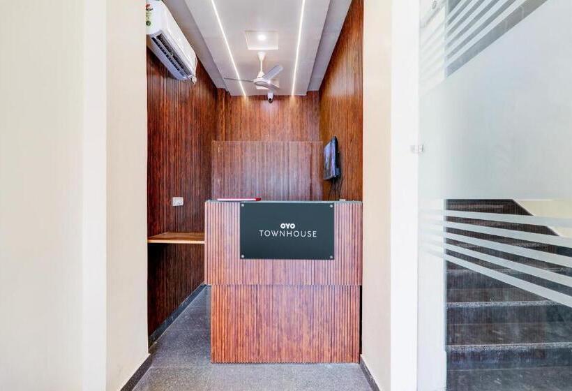 Super Hotel O The Ashiyana Stay