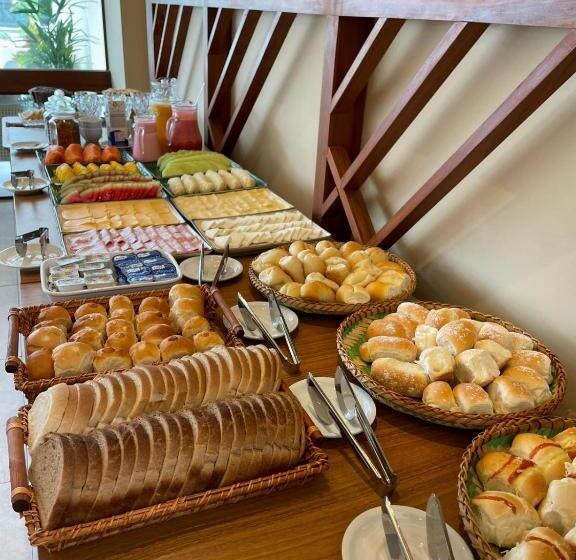 Makia Beach Experience