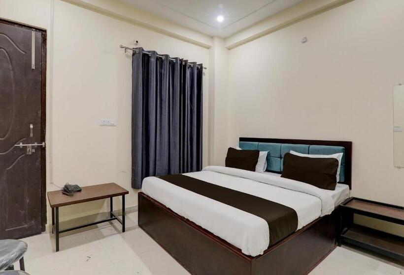 Oyo Flagship Hotel Jp International