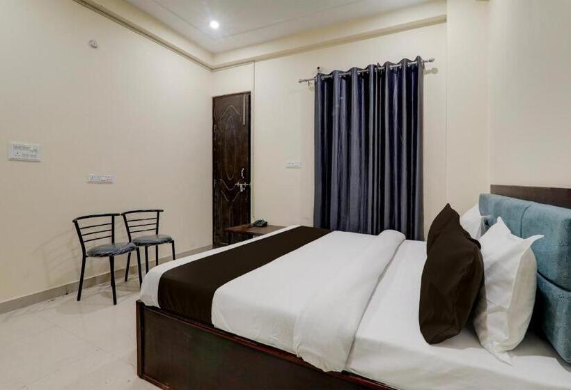 Oyo Flagship Hotel Jp International