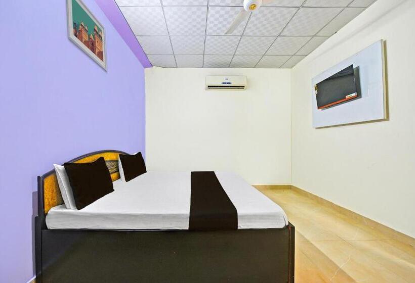 Oyo Hotel Dazzle Inn Prime