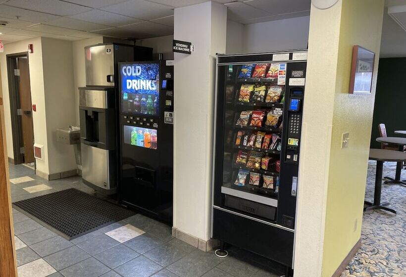 فندق Surestay By Best Western Prince Frederick