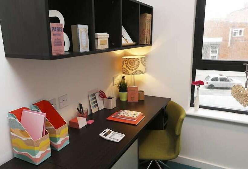 ユースホステル The Paramount