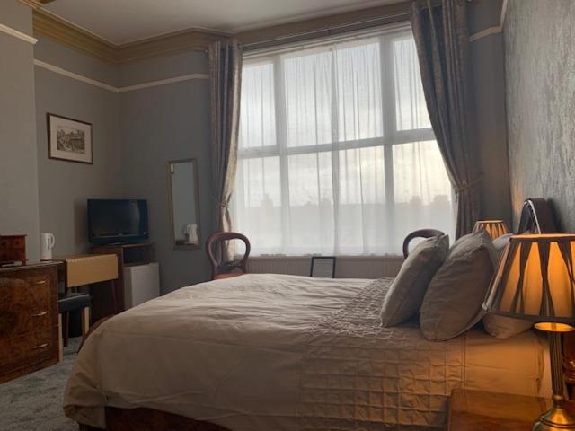 مبيت وإفطار The Capri Guesthouse