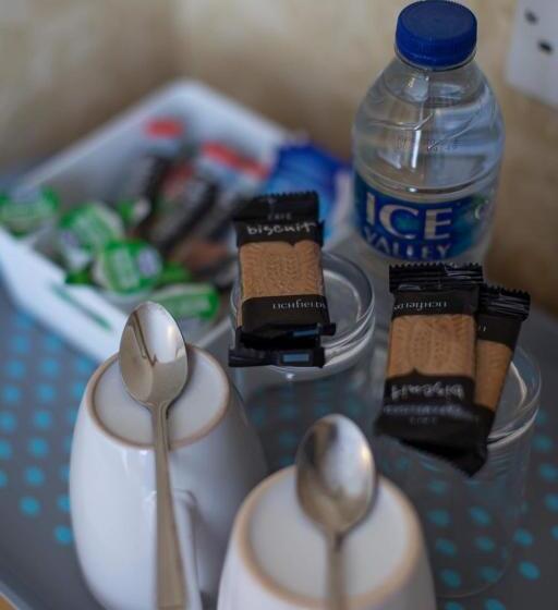 مبيت وإفطار The Capri Guesthouse