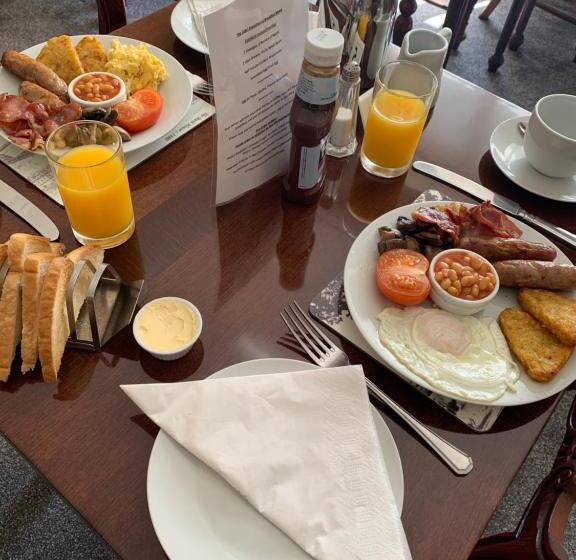 مبيت وإفطار The Capri Guesthouse