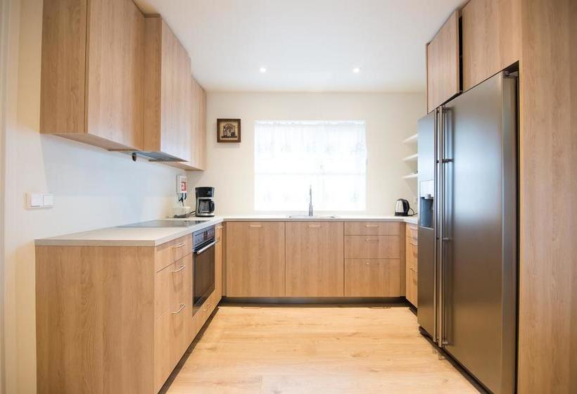 تختخواب و صبحانه Guesthouse Grund