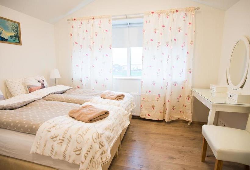 تختخواب و صبحانه Guesthouse Grund