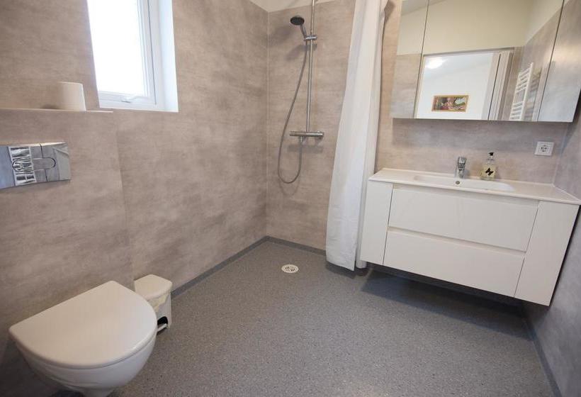 تختخواب و صبحانه Guesthouse Grund