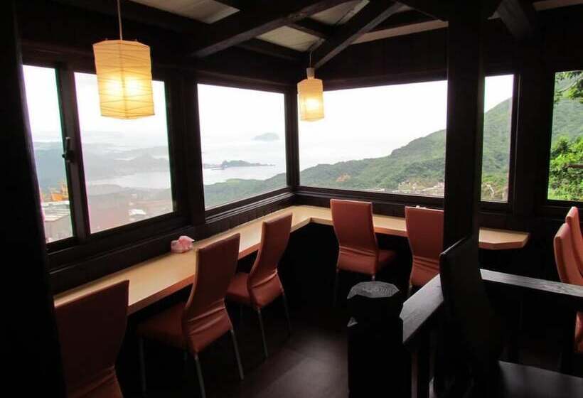 تختخواب و صبحانه Kyufun Komachi