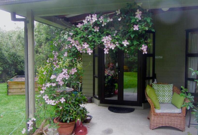 ベッドアンドブレックファースト Oldfields