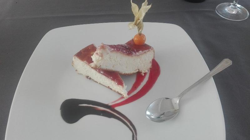 Отель Alonso De Monroy