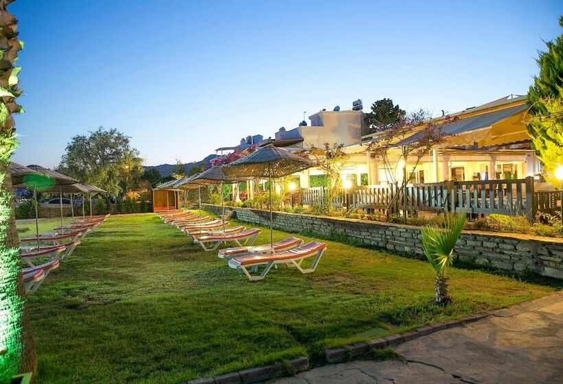 בית מלון כפרי Bodrum Sea Side Beach Club